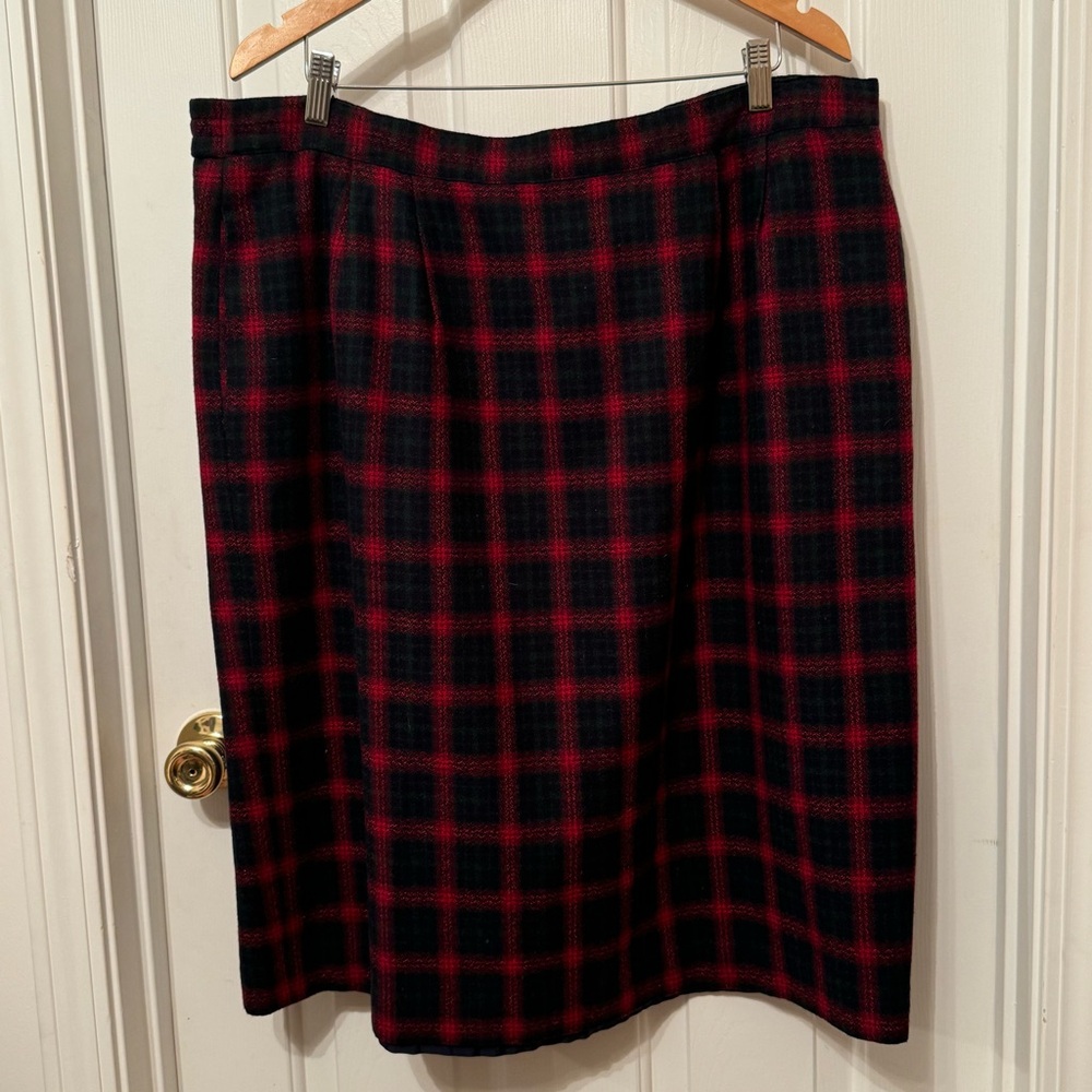 JOAN LESLIE  / Size 22W Beautiful Woman Wool blend Skirt /